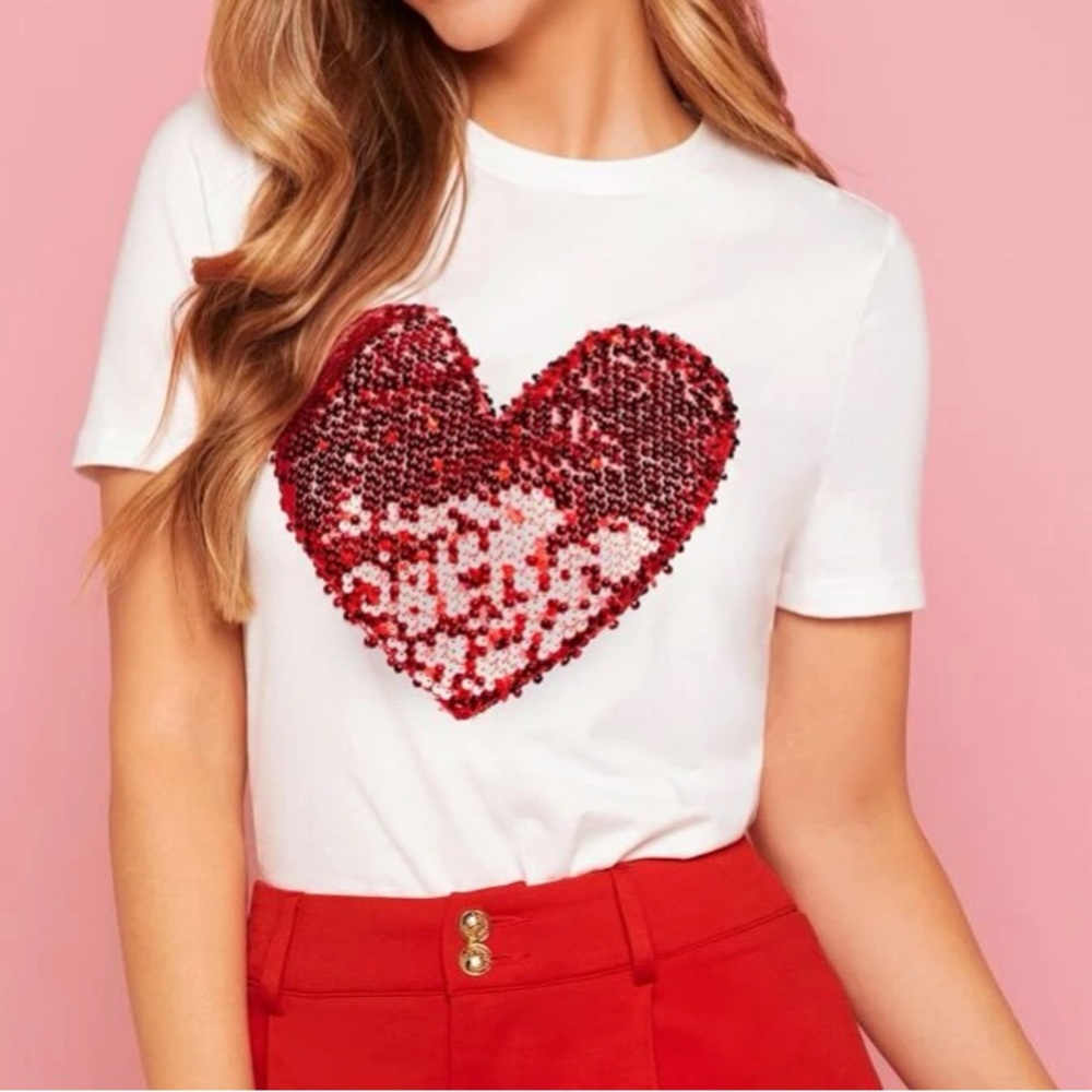 Sequins heart print top - Picture 2 of 6